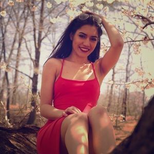 Red roses dress